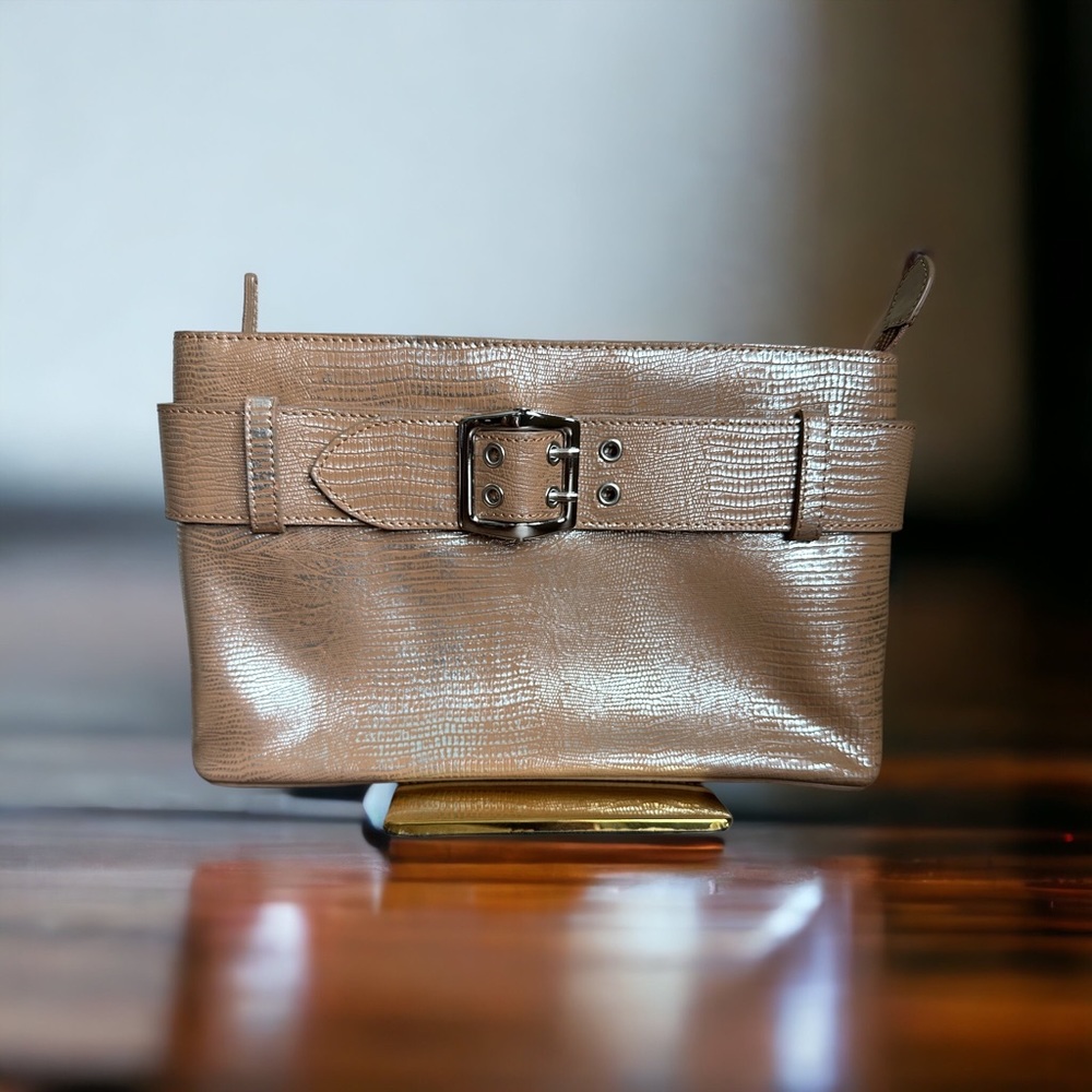 Charlie Lapson clutch